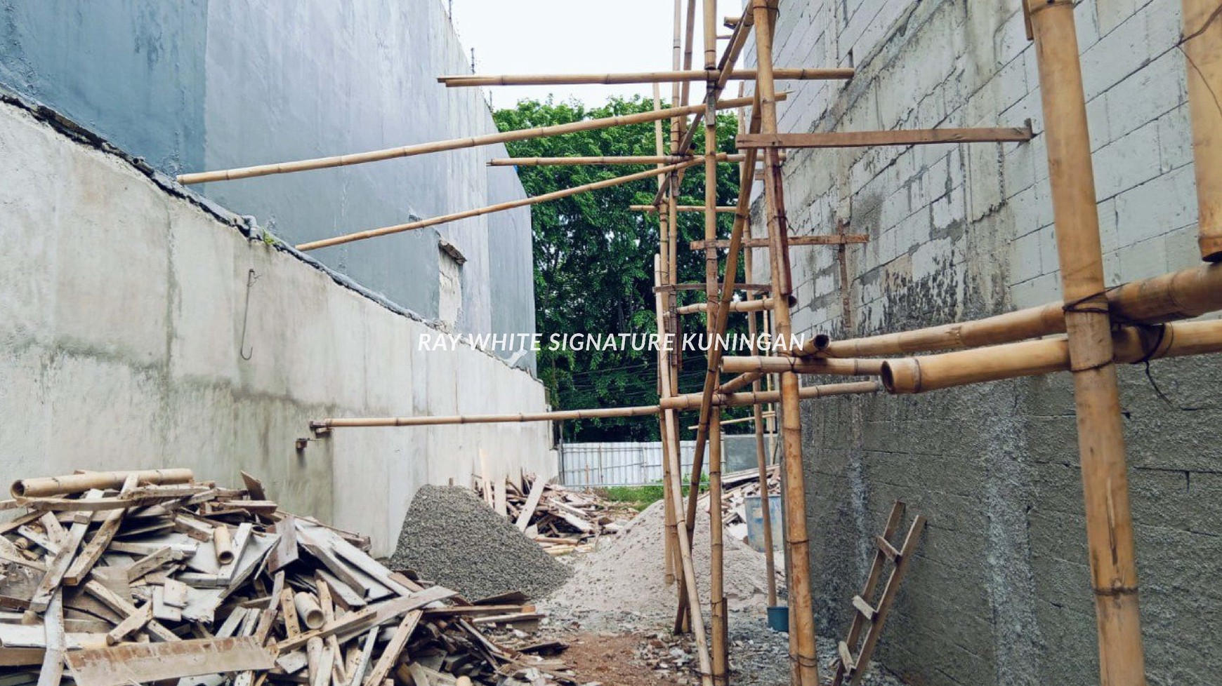 Tanah Lelang di Jl Pulo Mas Timur Posisi Hook Bagus Untuk Town House