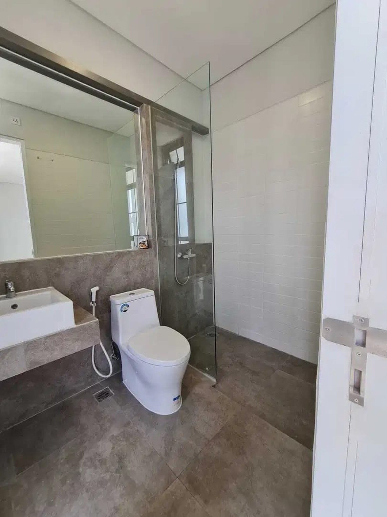 Fast Rent. Rumah mewah Greenwich Park Aether, BSD