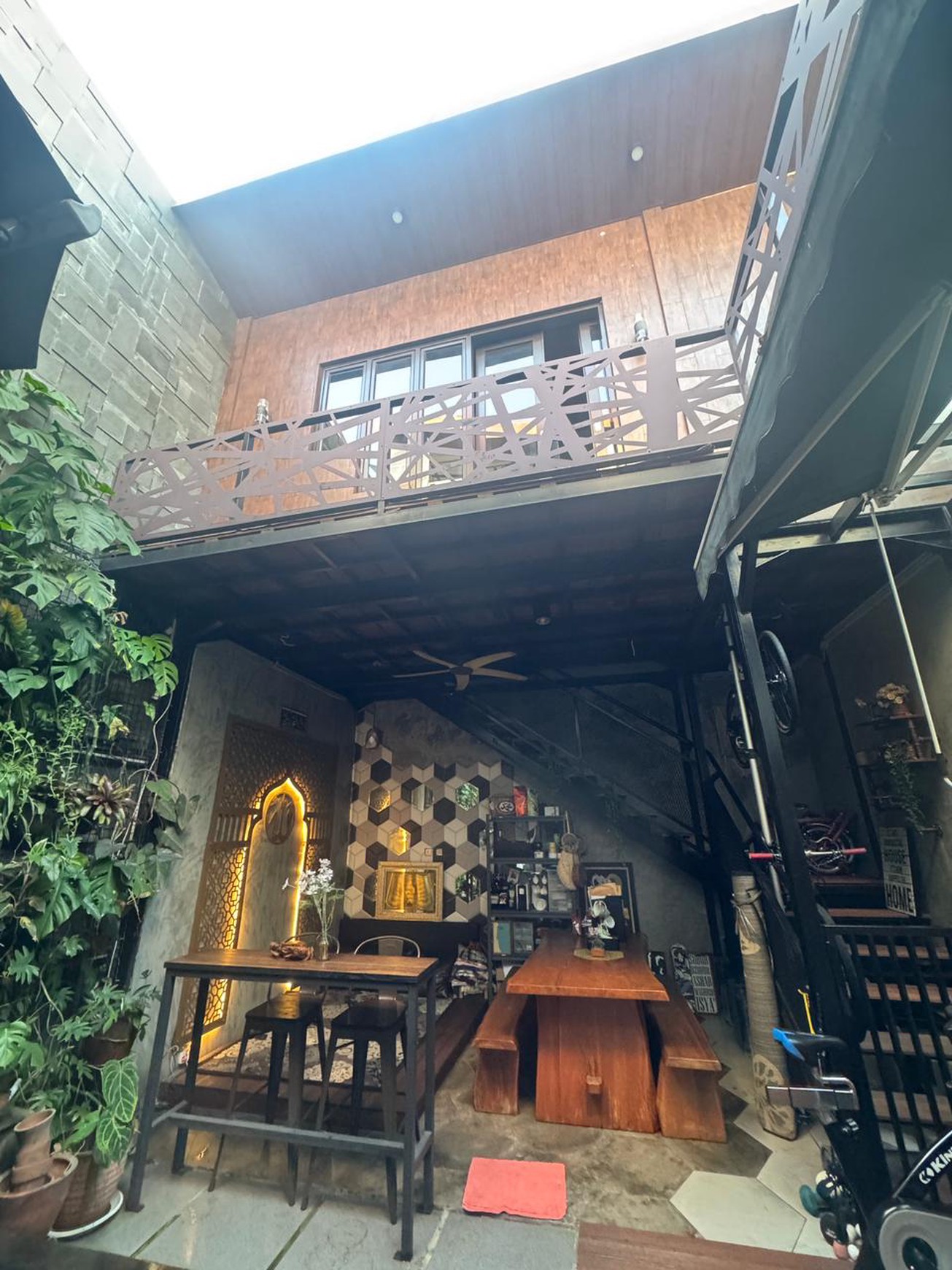 Rumah Minimalis 2 Lantai Siap Huni di Delatinos BSD Dekat Tol