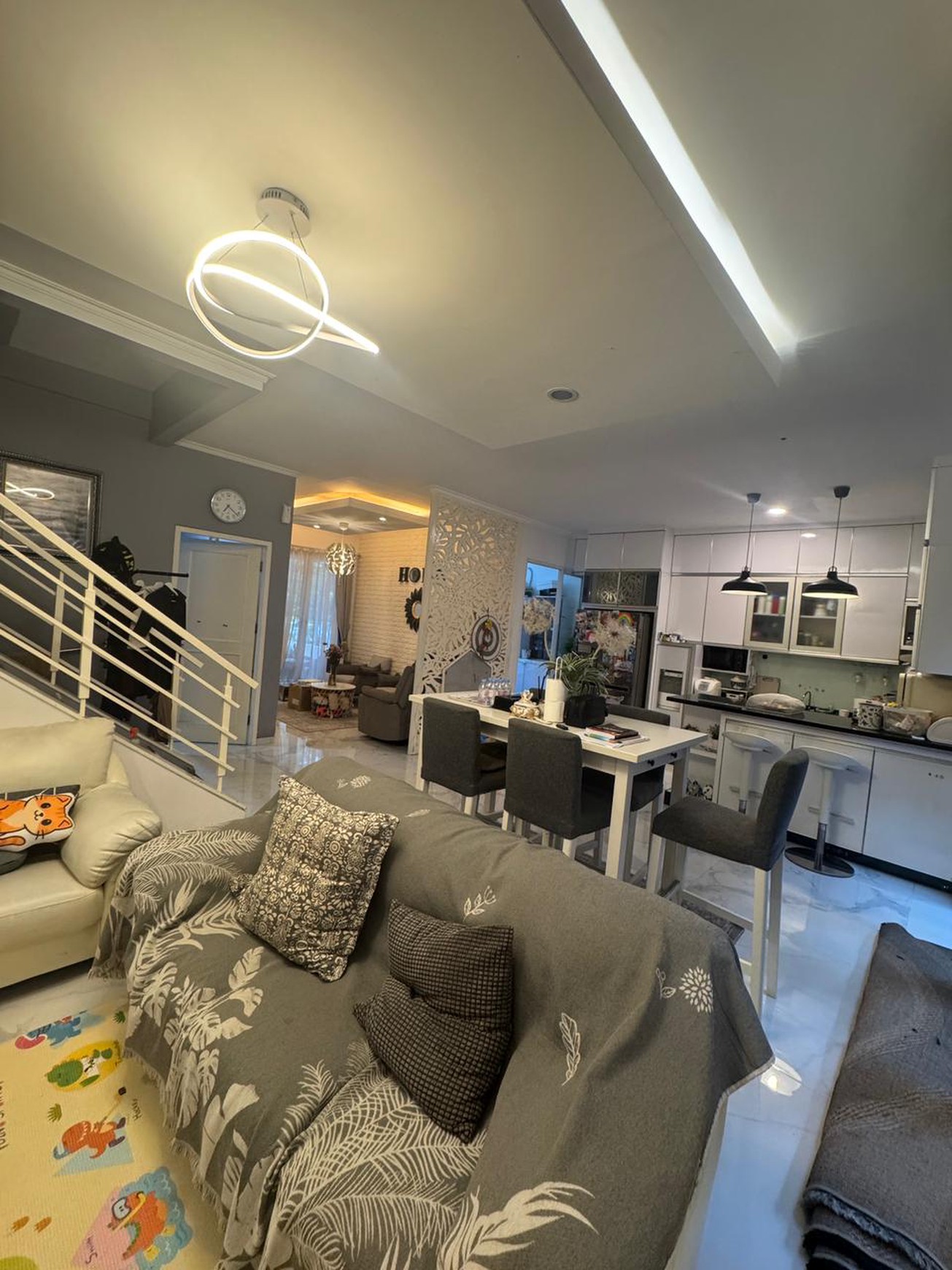 Rumah Minimalis 2 Lantai Siap Huni di Delatinos BSD Dekat Tol