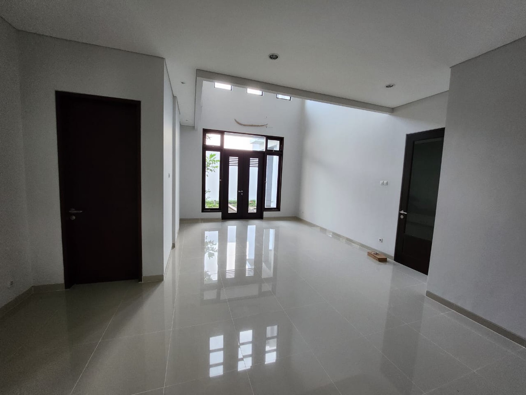 Dijual Rumah Siap Huni Royal Residence Wiyung