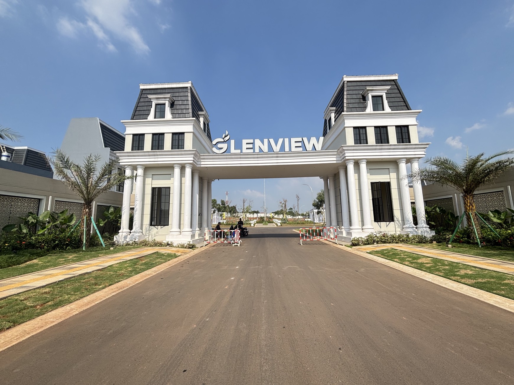 Gladious Attic - Rumah Glenview Citra Gran Cibubur 