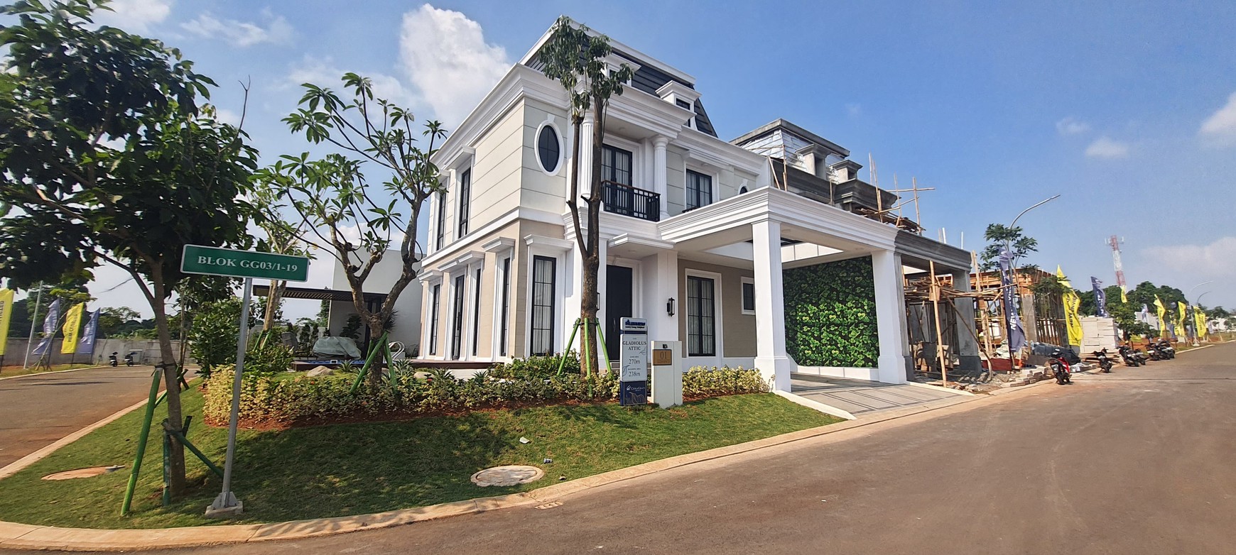 Gladious Attic - Rumah Glenview Citra Gran Cibubur 