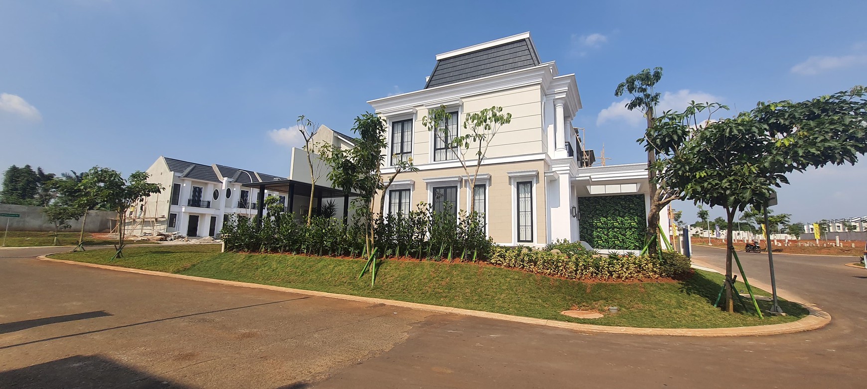 Gladious Attic - Rumah Glenview Citra Gran Cibubur 