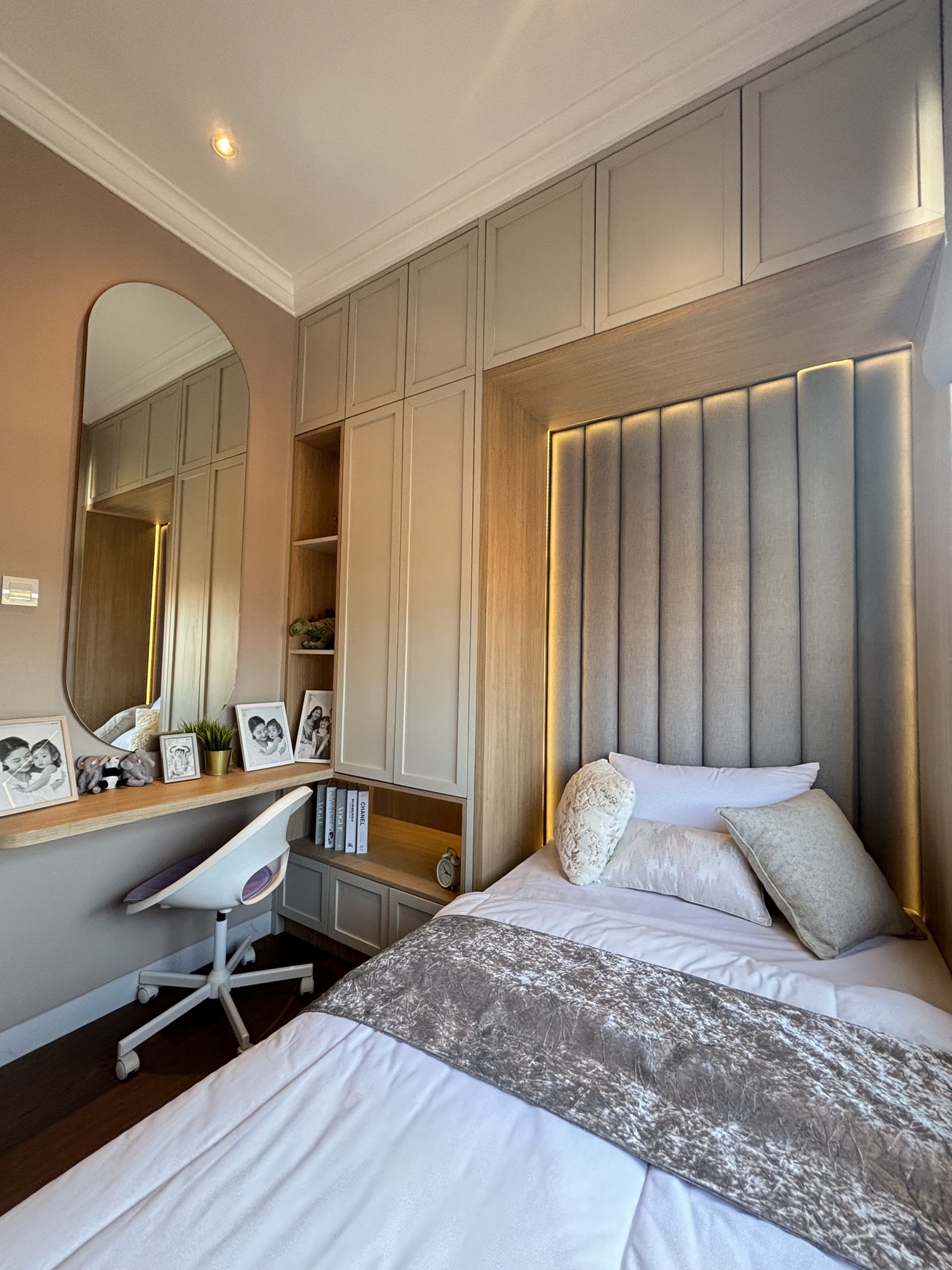 Galatsi  - Rumah Glenview Citra Gran Cibubur 