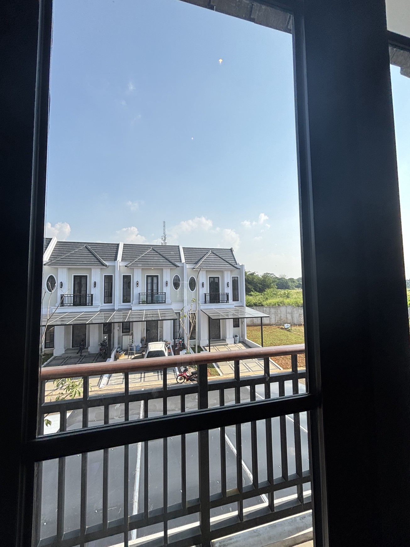 Galatsi  - Rumah Glenview Citra Gran Cibubur 