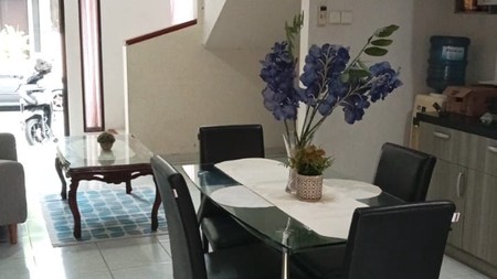 Rumah dalam cluster,jalan lebar di Bintaro Jaya 9