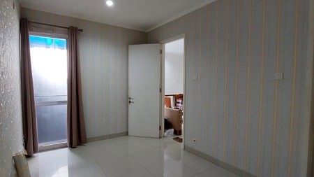Rumah 2 lantai,dalam cluster di Bintaro JAYA 9