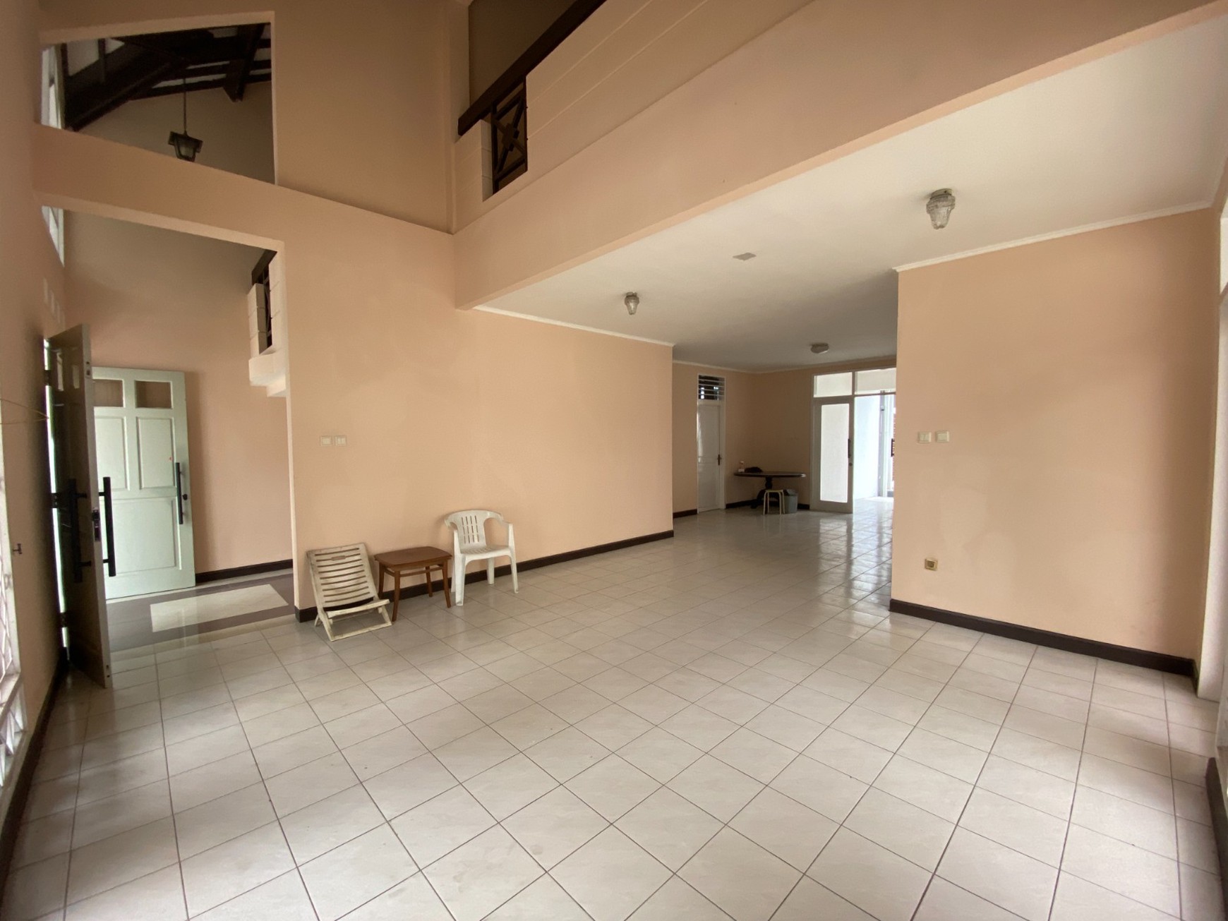 Rumah Hitung Tanah Area Cipete