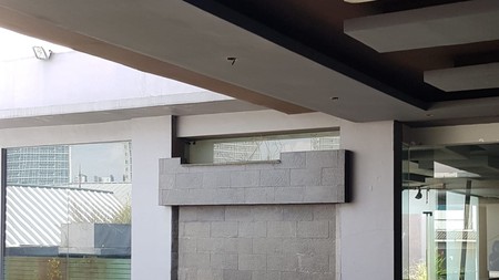 TANAH DAN BANGUNAN AREA KOMERSIAL MENTENG