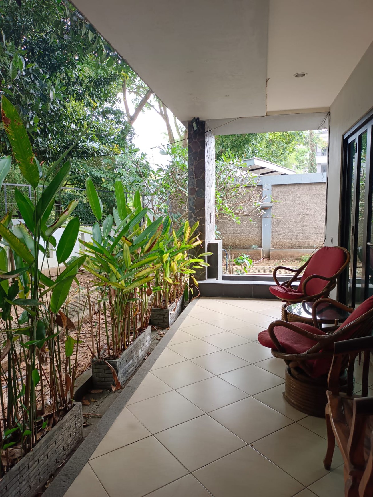 Rumah Siap Huni, di lingkungan yang Tenang, Nyaman,  di Kota Bandung
