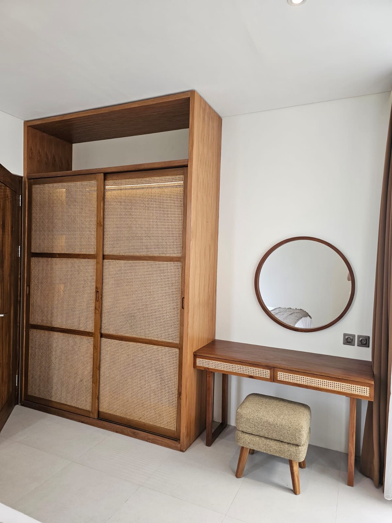Leasehold - Luxurious 3-Floor Villa Near Cemagi Beach with Rooftop Gazebo and Private Pool