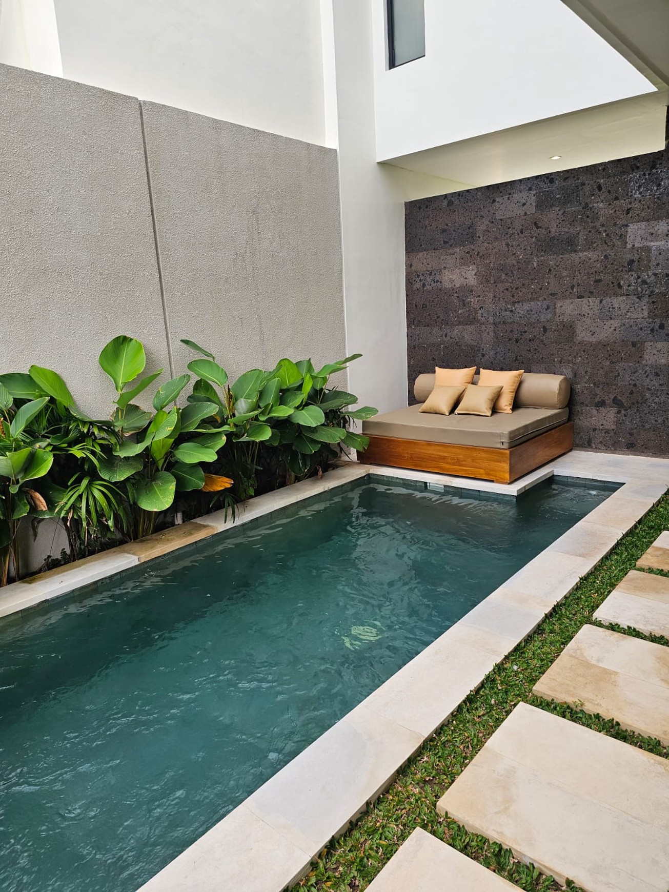 Leasehold - Luxurious 3-Floor Villa Near Cemagi Beach with Rooftop Gazebo and Private Pool