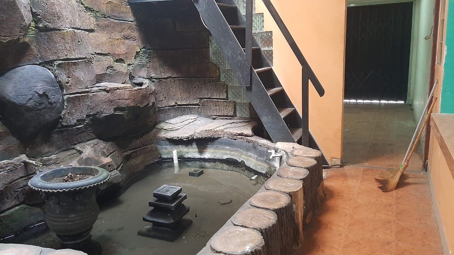 Rumah 4 Kamar Dalam Perum Ambarketawang Permai Gamping Sleman