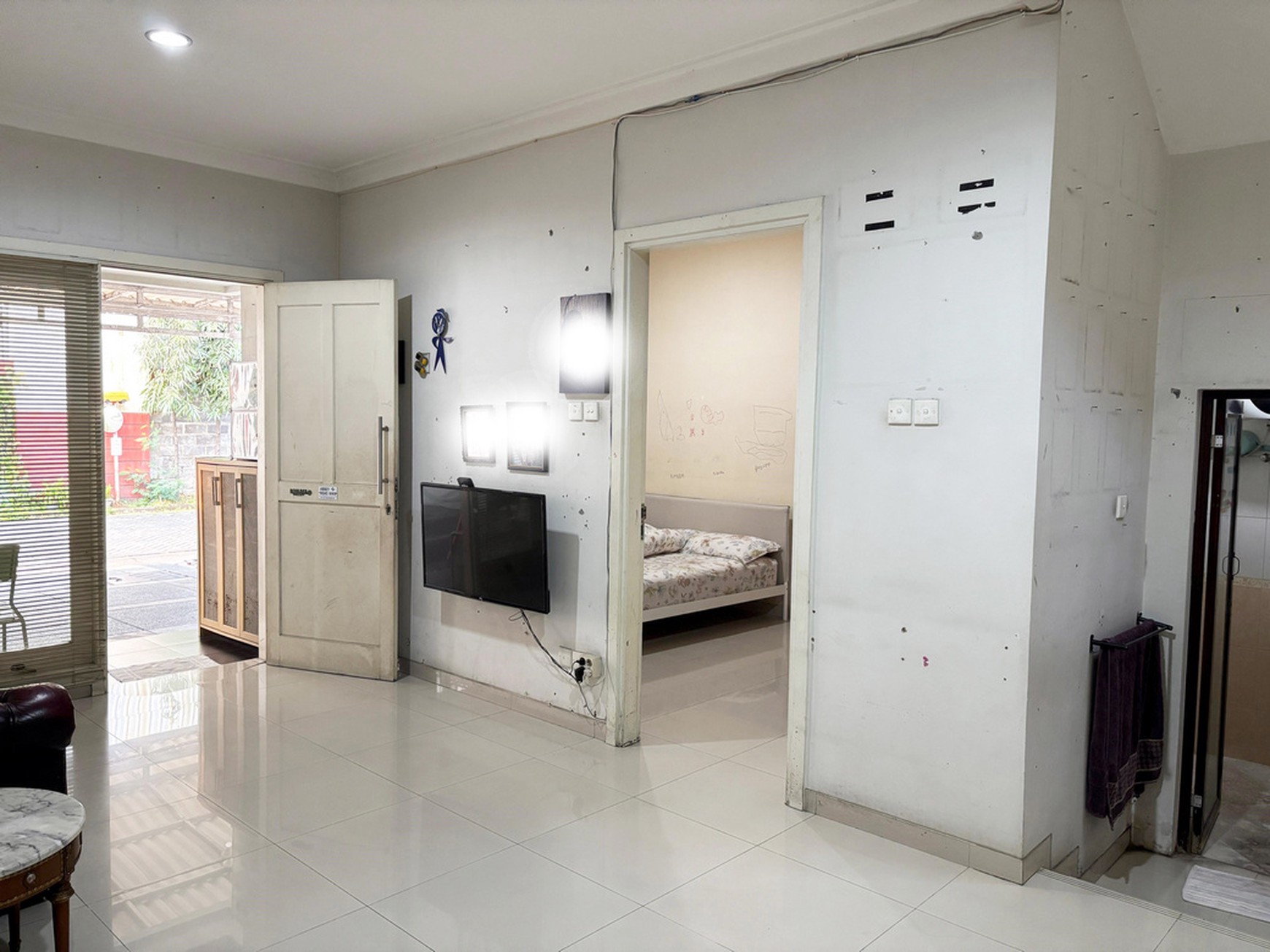 Rumah di Central Park A. Yani Surabaya Selatan, Minimalis, 2 Lantai, SIAP HUNI !!! - MG -