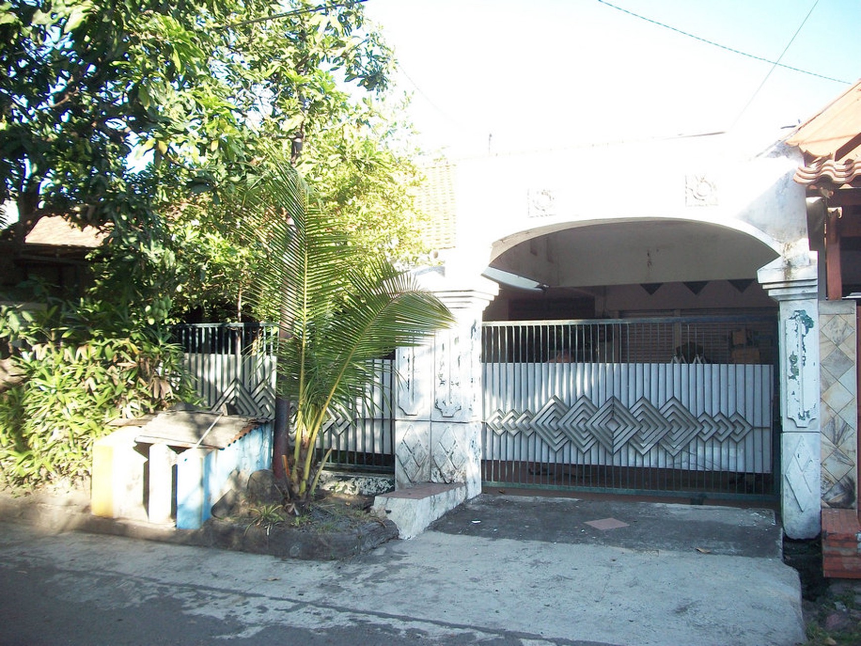 Rumah di Kendangsari Surabaya Selatan, Lokasi dekat Jalan Raya Margorejo & Raya Jemursari