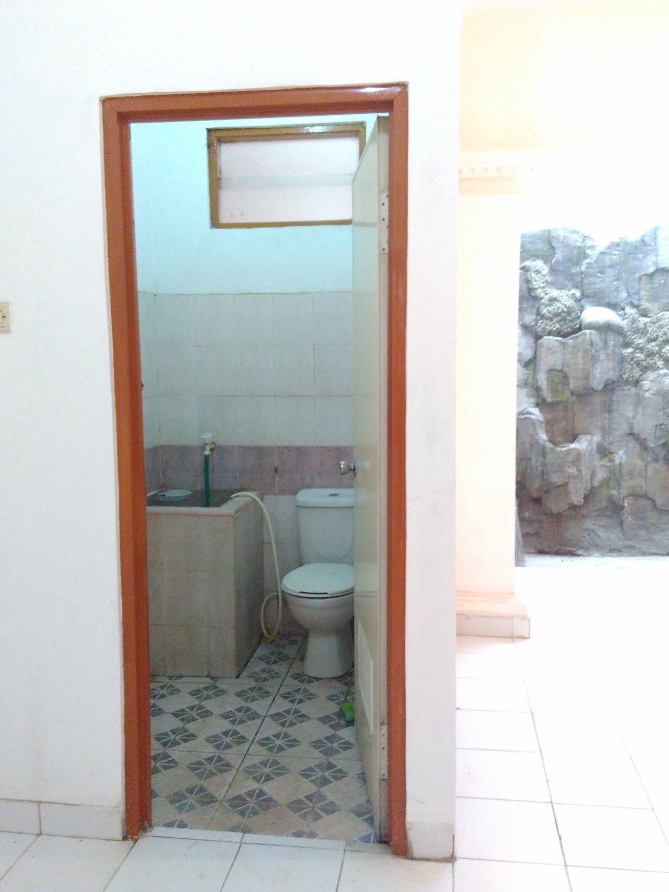 Rumah Siap Huni dan Sangat Terawat di Villa Nusa Indah 3, Gunung Putri, Bogor