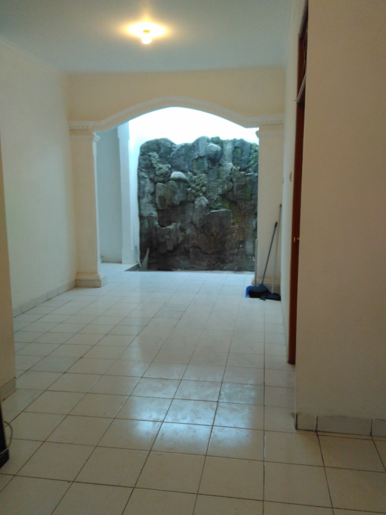 Rumah Siap Huni dan Sangat Terawat di Villa Nusa Indah 3, Gunung Putri, Bogor