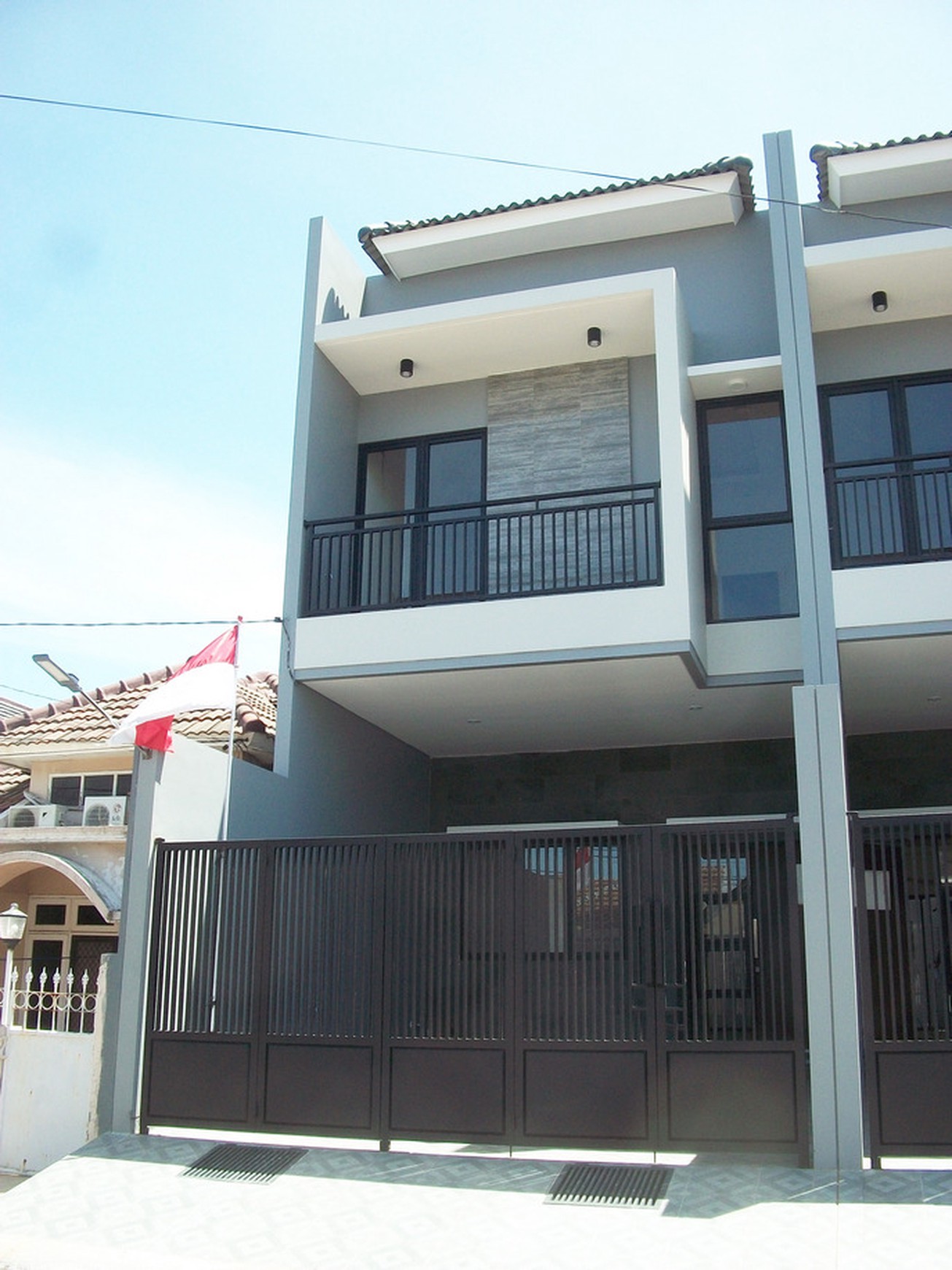 Rumah Baru Gress !!! di Nirwana Eksekutif Surabaya Timur, Minimalis, 2 Lantai, SIAP HUNI !!!
