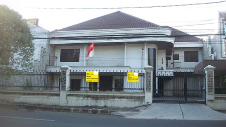 Rumah Usaha di Raya Jemursari Surabaya Selatan, Lokasi Sangat Strategis, Nol Jalan Raya, Dekat Hotel2, Parkir Luas - MG -