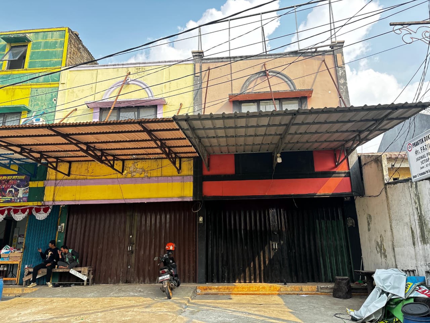 Ruko 2 1/2 Lantai Rooftop di Lokasi Strategis Komersil Puri Serpong 2, 7 Menit Ke BSD