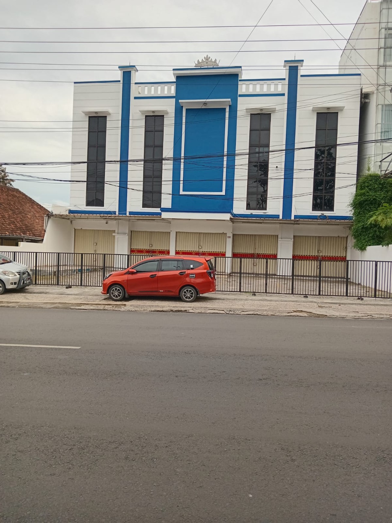 Disewakan Ruko 5 Pintu Plong