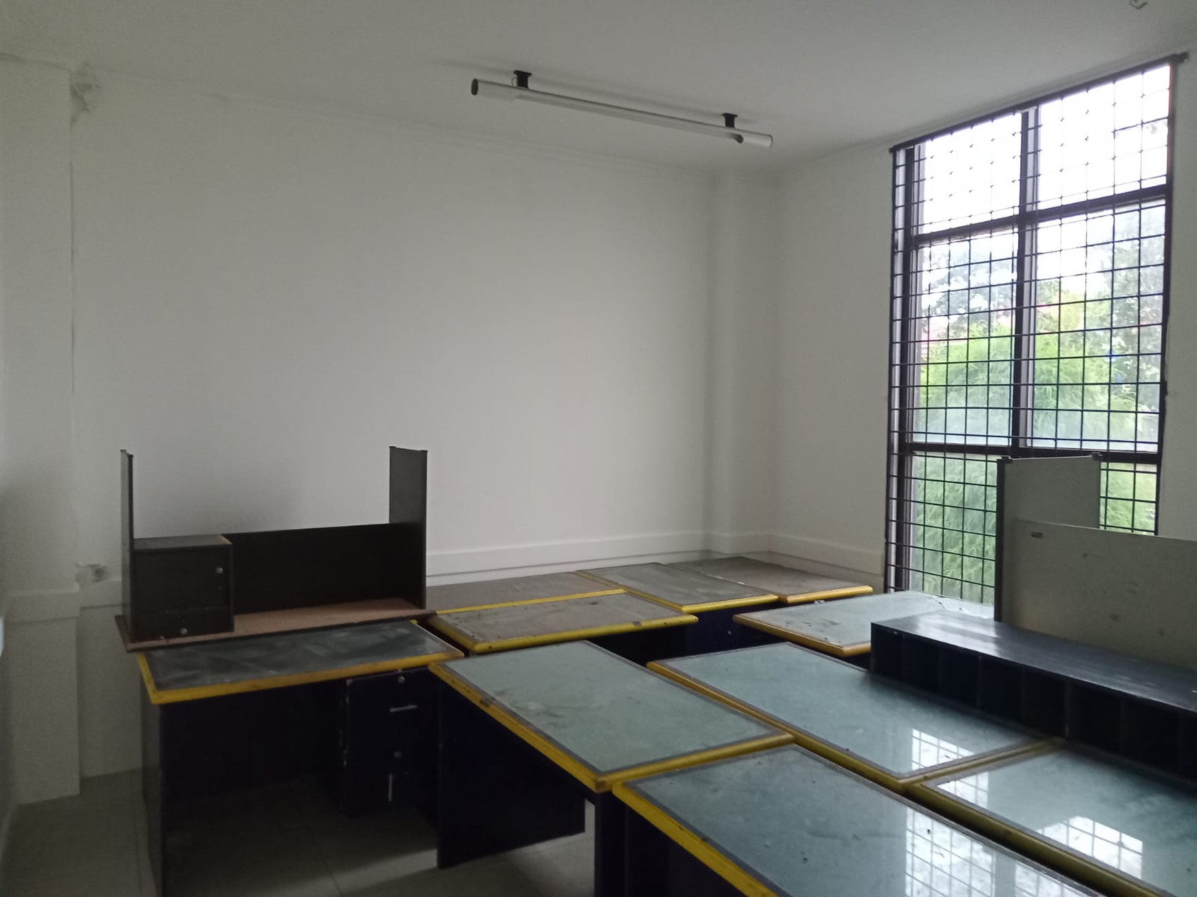 Disewakan Ruko 5 Pintu Plong