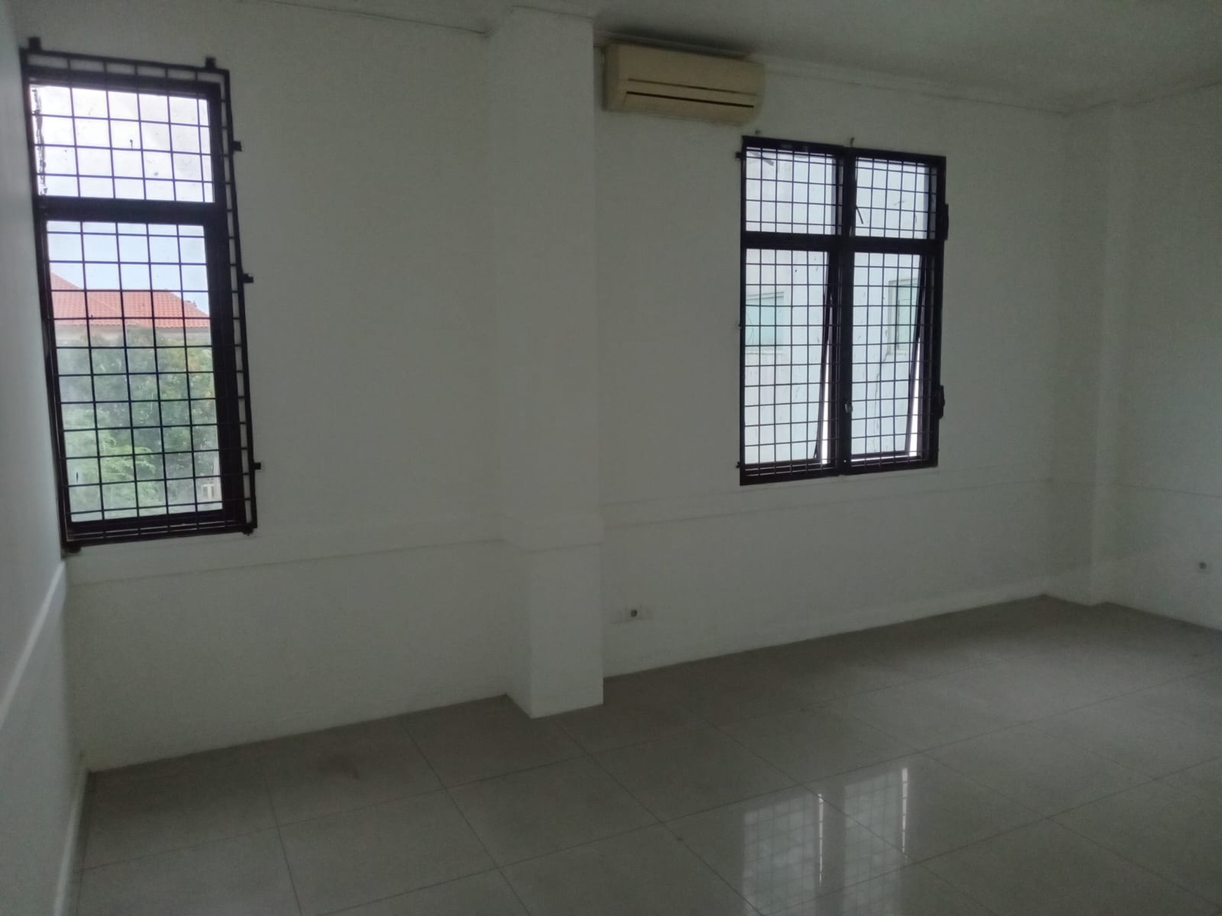 Disewakan Ruko 5 Pintu Plong