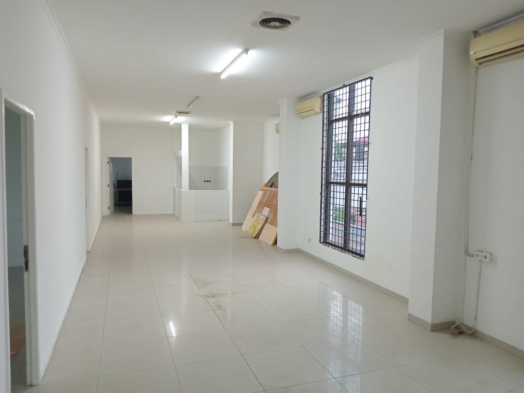 Disewakan Ruko 5 Pintu Plong
