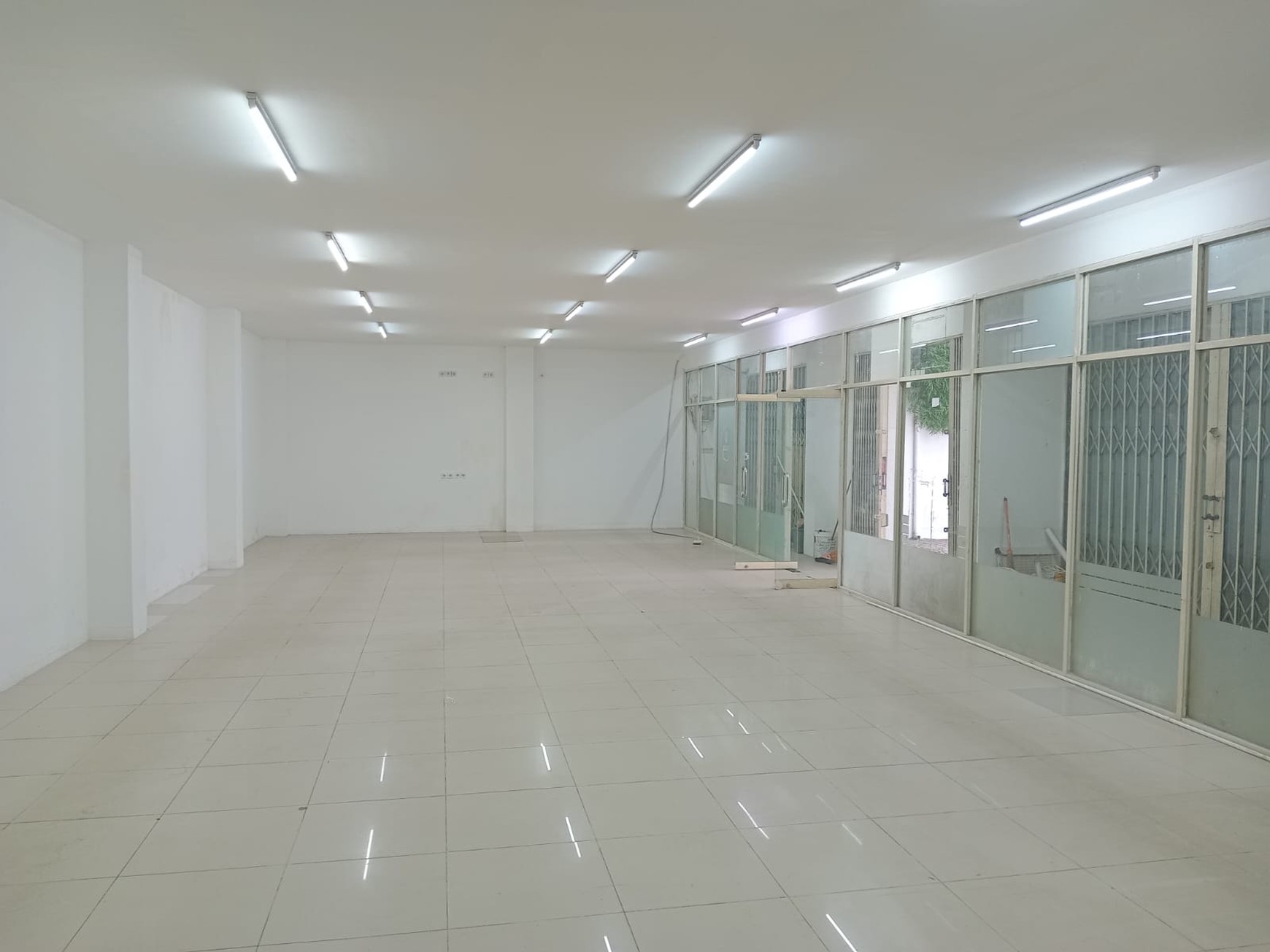 Disewakan Ruko 5 Pintu Plong