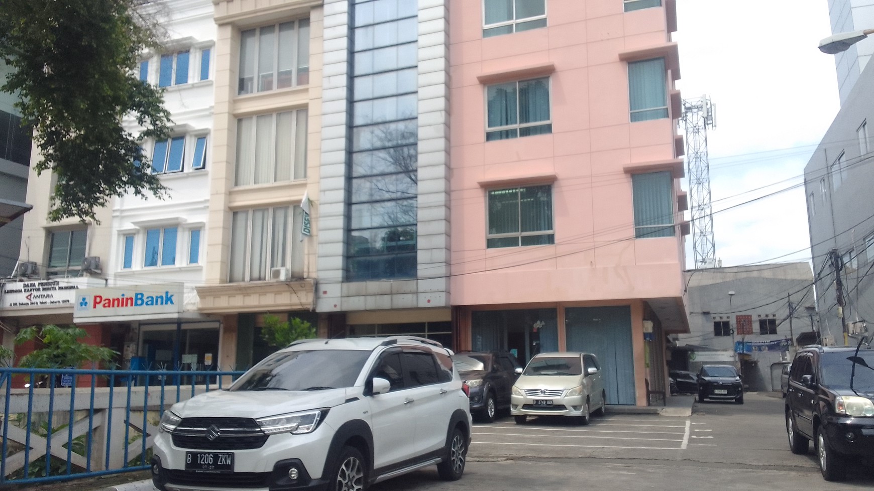 Ruko 4 Lantai Di Kawasan Komersil Strategis Jl. Dr. Saharjo Tebet, Hanya 7 Menit Ke Tol Pancoran