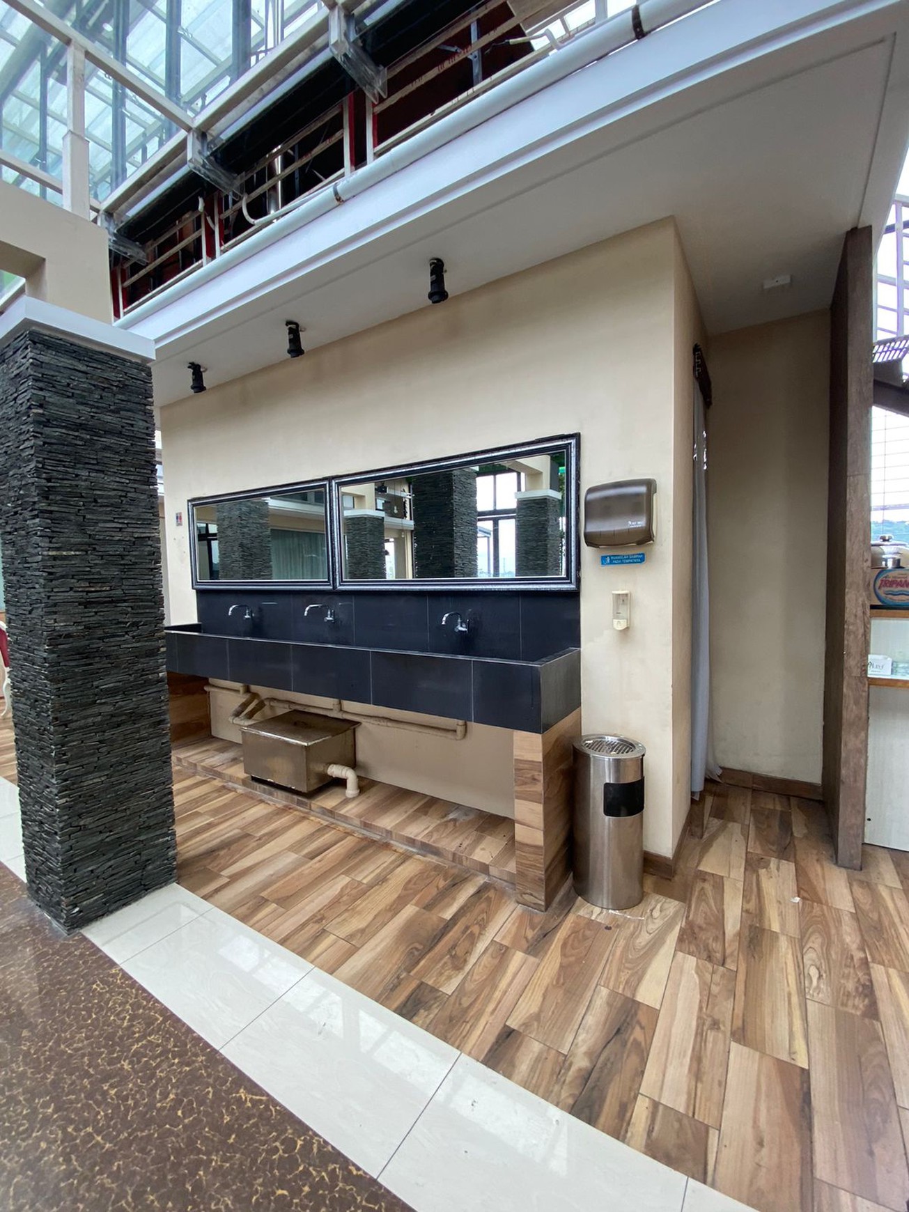 Dijual Hotel Murah di Tengah Kota Bandar Lampung