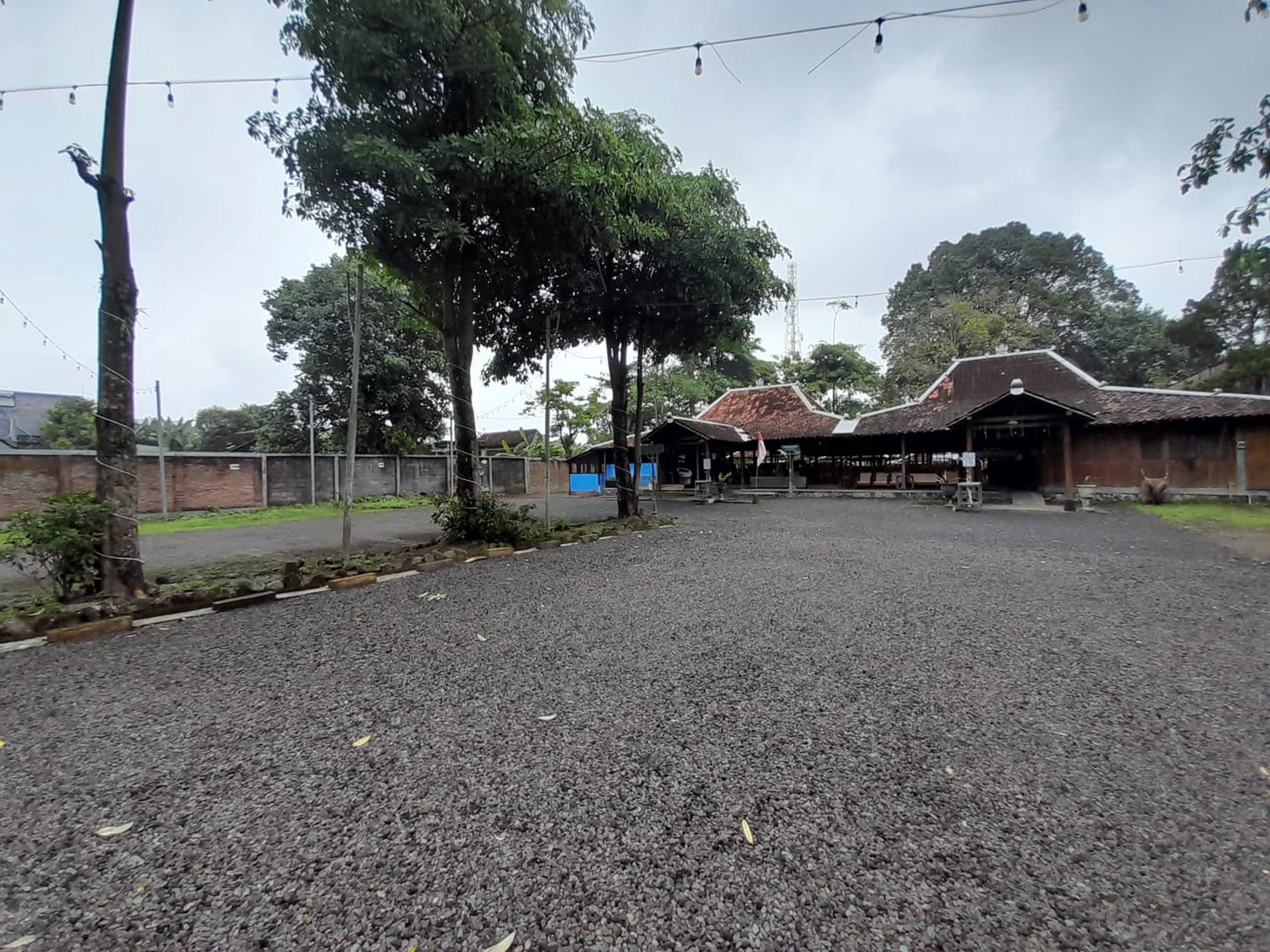 Tanah Komersial Luas 5.535 Meter Persegi Lokasi Premium di Mlati Sleman 