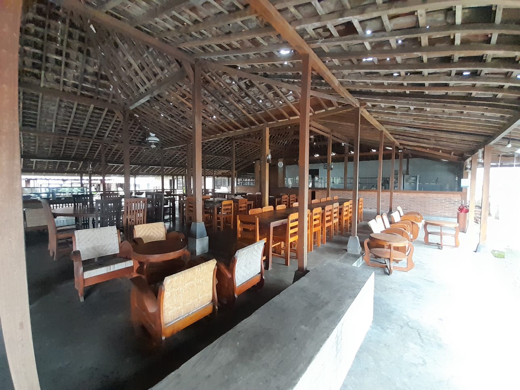 Tanah Komersial Luas 5.535 Meter Persegi Lokasi Premium di Mlati Sleman 