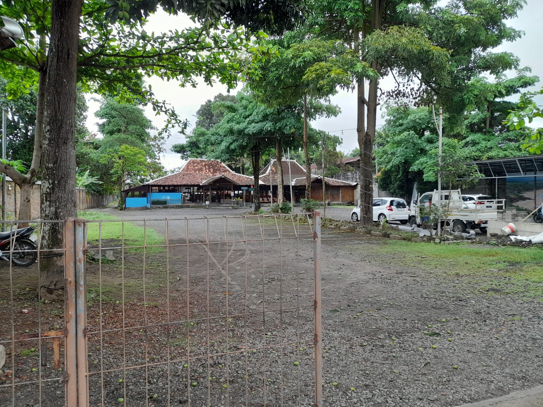 Tanah Komersial Luas 5.535 Meter Persegi Lokasi Premium di Mlati Sleman 