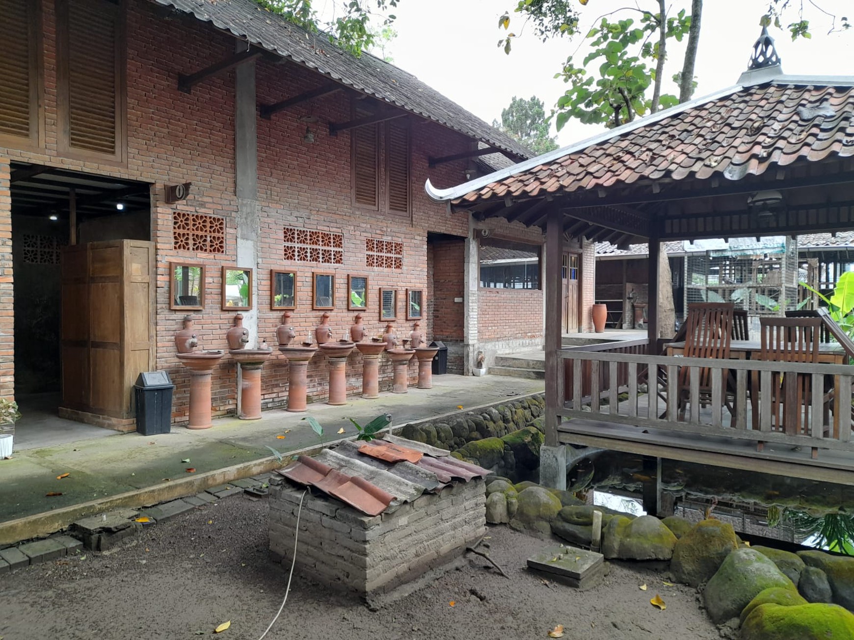 Tanah Komersial Luas 5.535 Meter Persegi Lokasi Premium di Mlati Sleman 