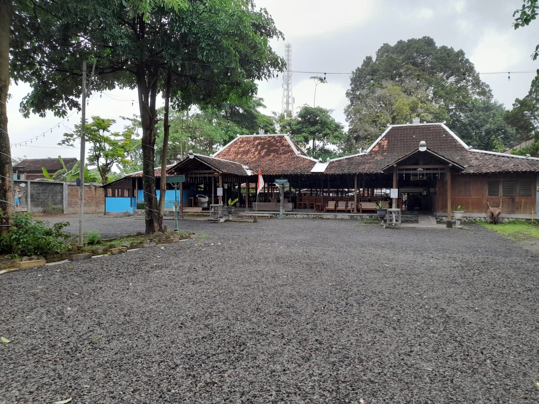 Tanah Komersial Luas 5.535 Meter Persegi Lokasi Premium di Mlati Sleman 