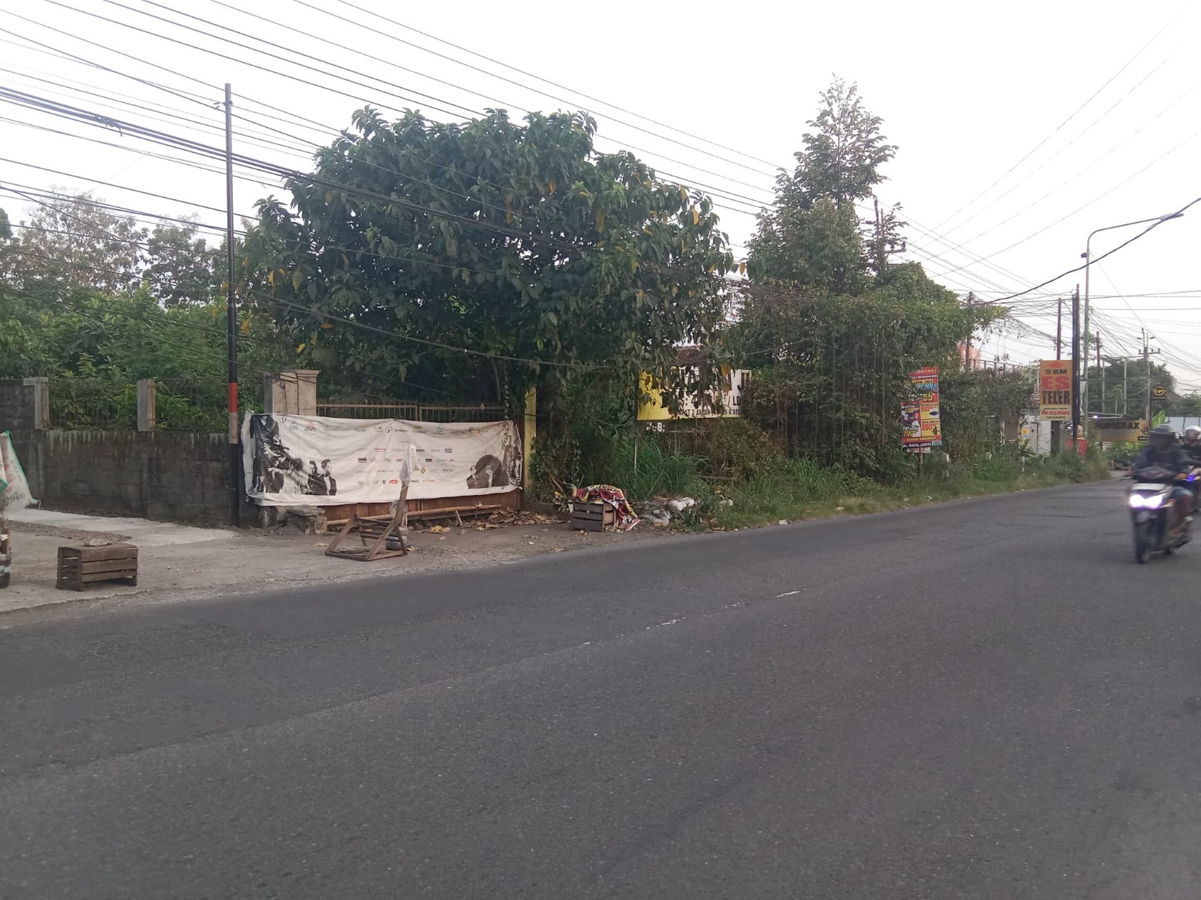 TANAH PREMIUM DIJUAL - Jl. Kaliurang KM 11, Sleman, Yogyakarta (4.886 Meter Persegi)