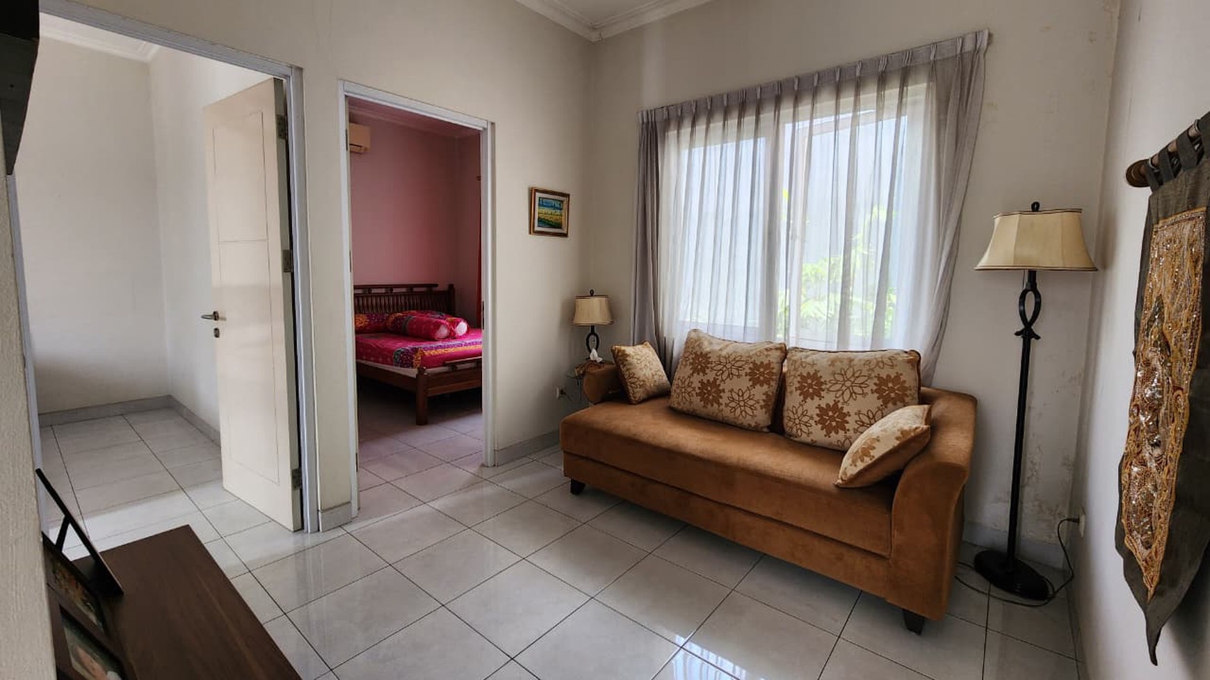 TERMURAH!! Rumah Cantik Furnished, Rapi Siap Huni Kota Wisata Cibubur 