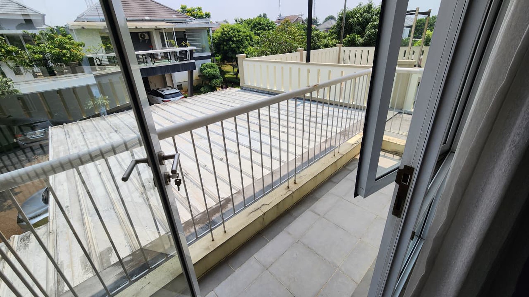 TERMURAH!! Rumah Cantik Furnished, Rapi Siap Huni Kota Wisata Cibubur 