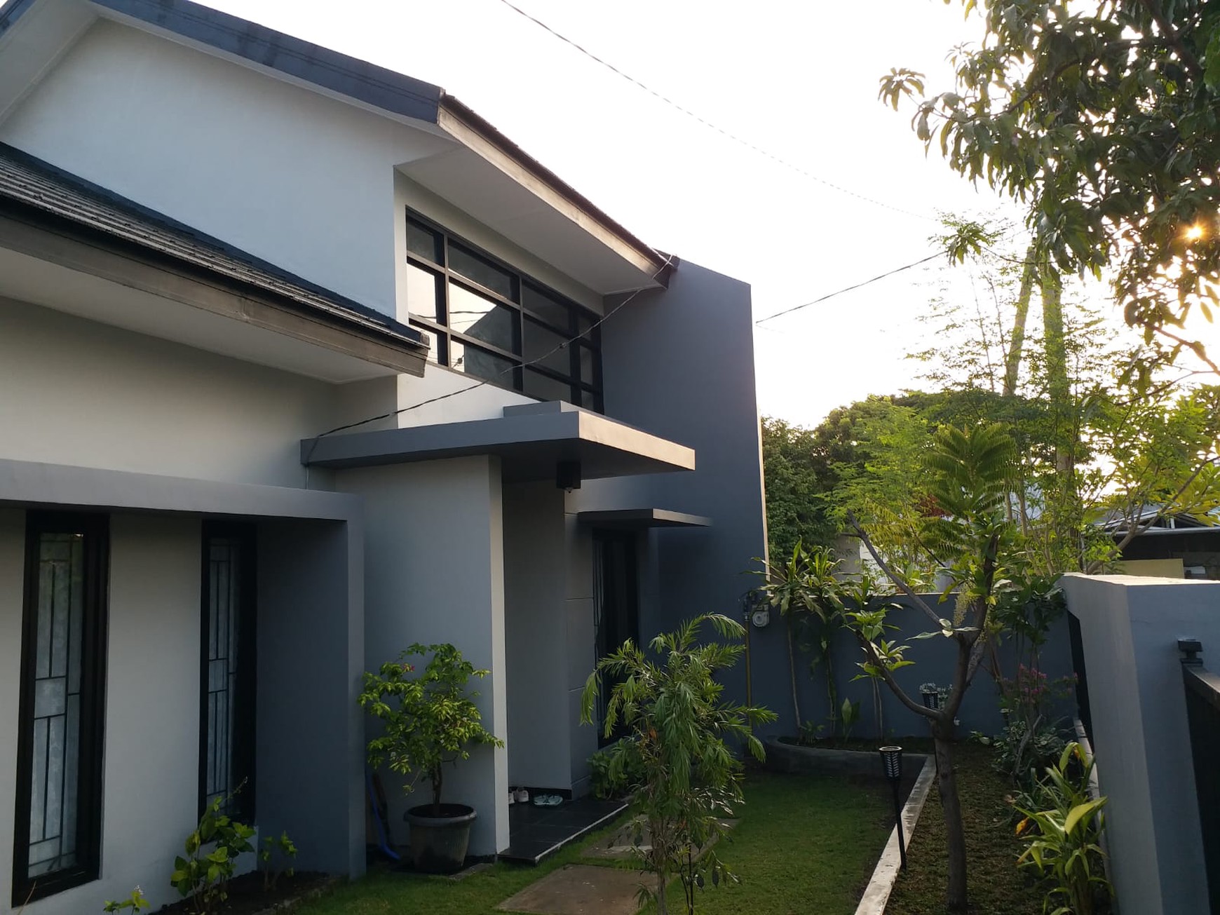 Rumah Bagus Di Perum Rangkut Pandug Surabaya Jawa Timur