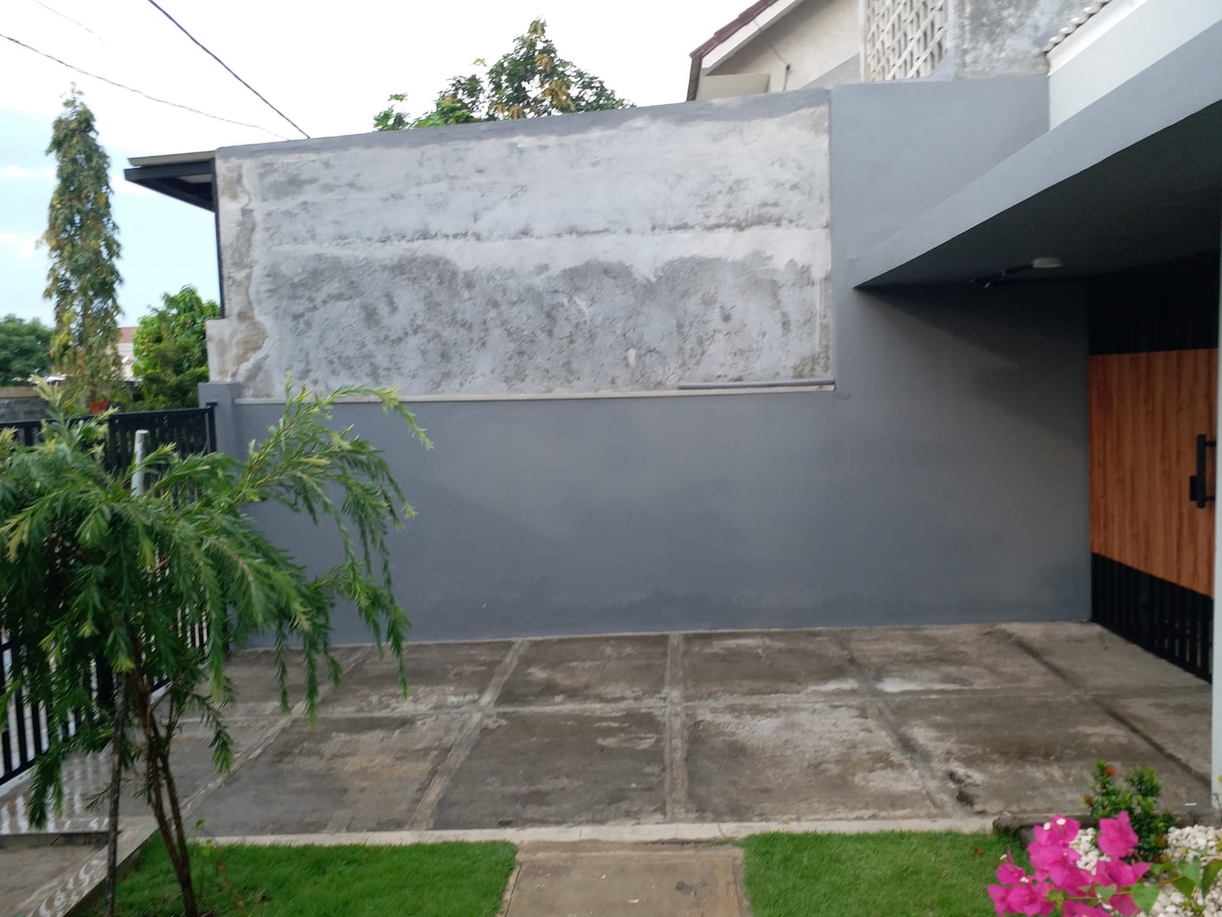 Rumah Bagus Di Perum Rangkut Pandug Surabaya Jawa Timur