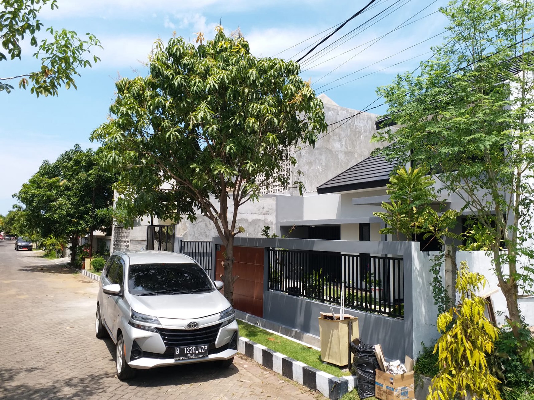 Rumah Bagus Di Perum Rangkut Pandug Surabaya Jawa Timur