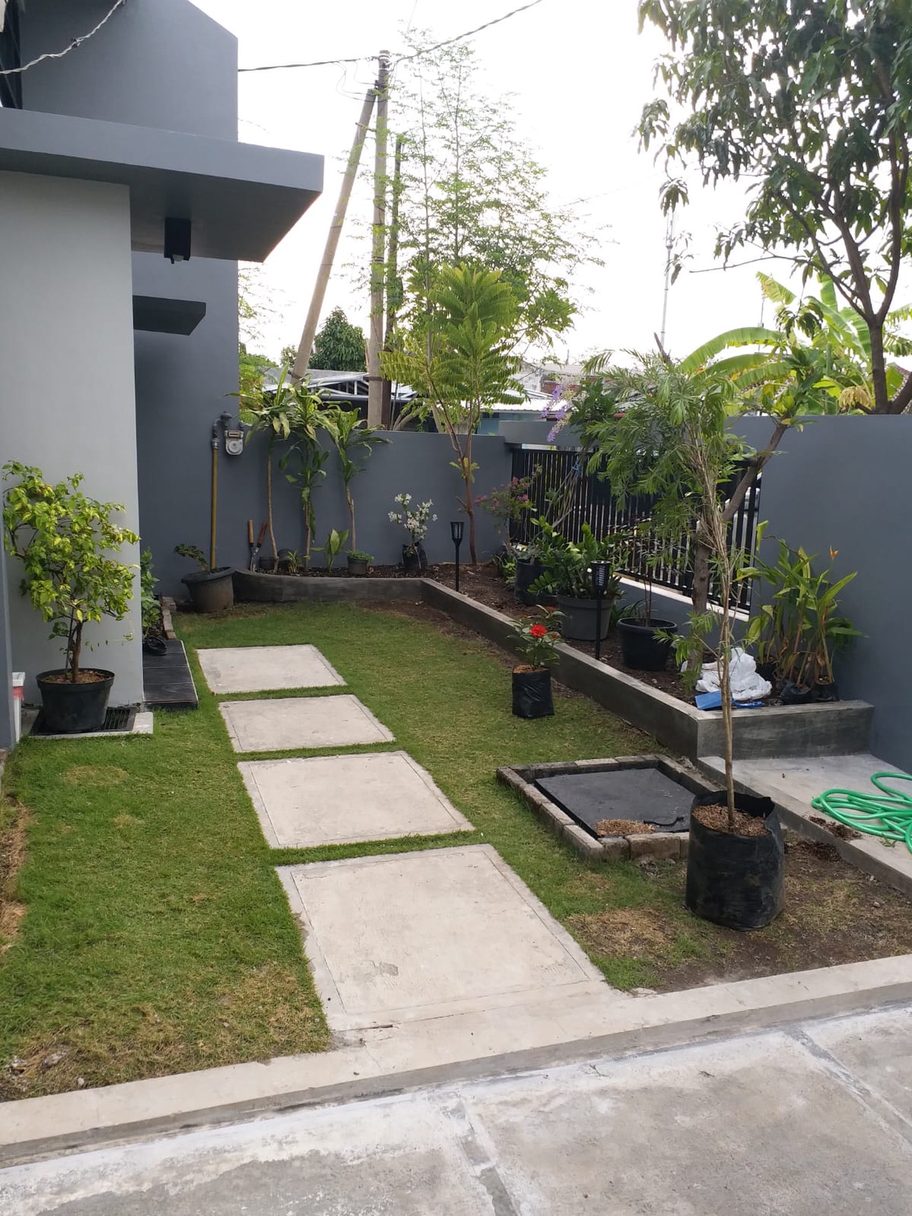 Rumah Bagus Di Perum Rangkut Pandug Surabaya Jawa Timur