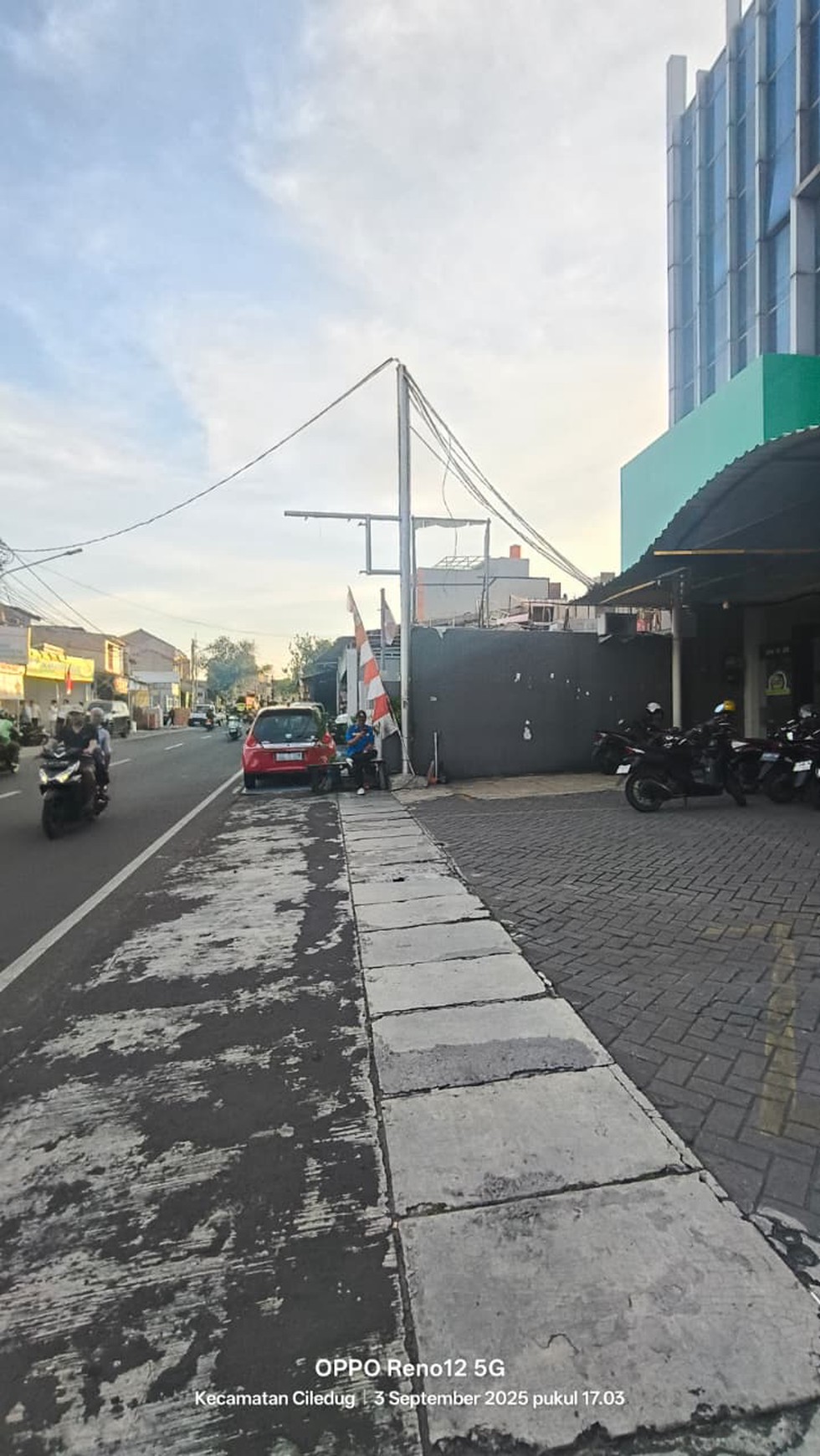 Ruko Siap Pakai Di Jl Cipto Mangunkusumo Ciledug Tangerang