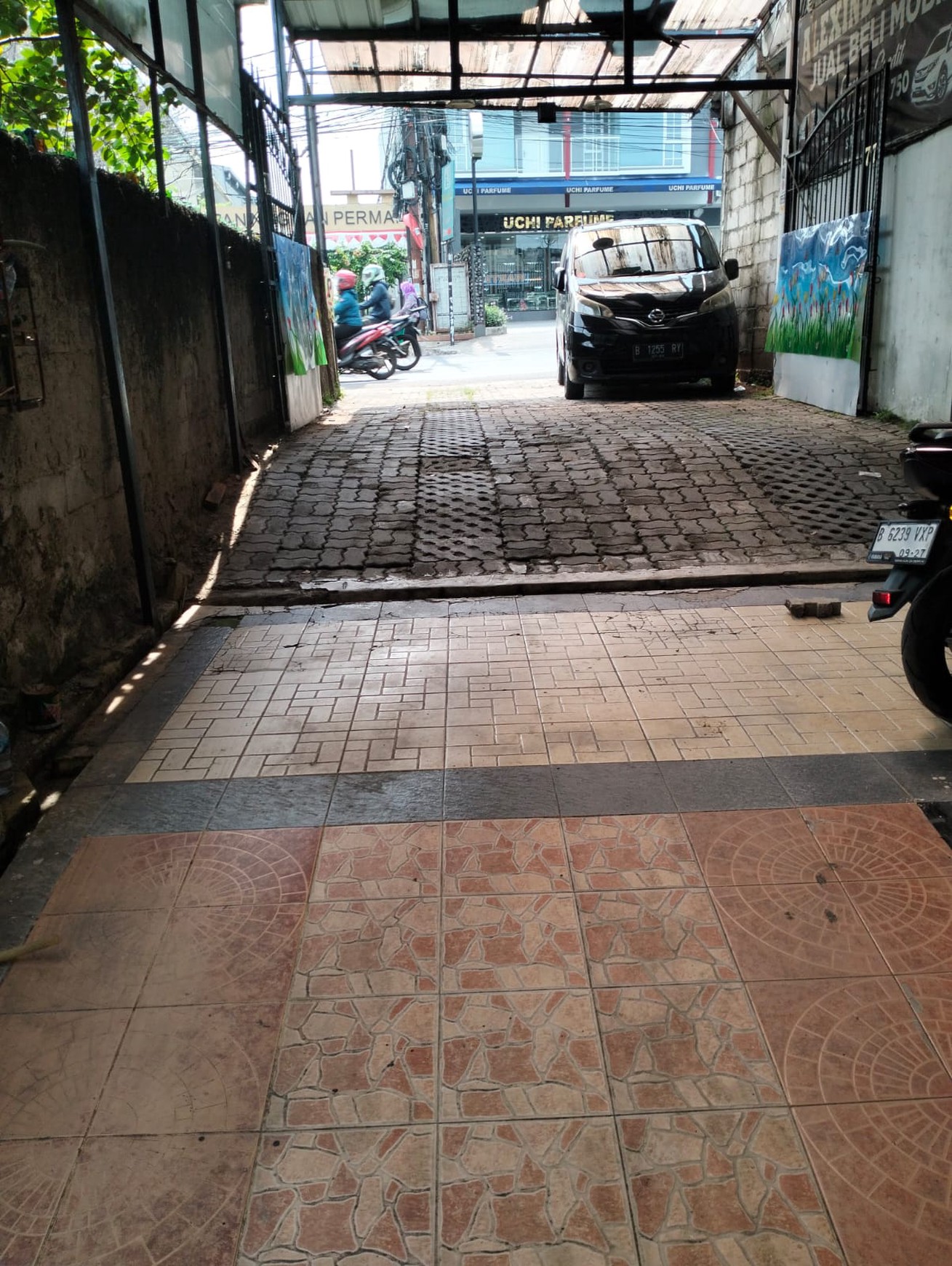 Rumah Bagus Di Jl Raden Fatah Ciledug Tangerang