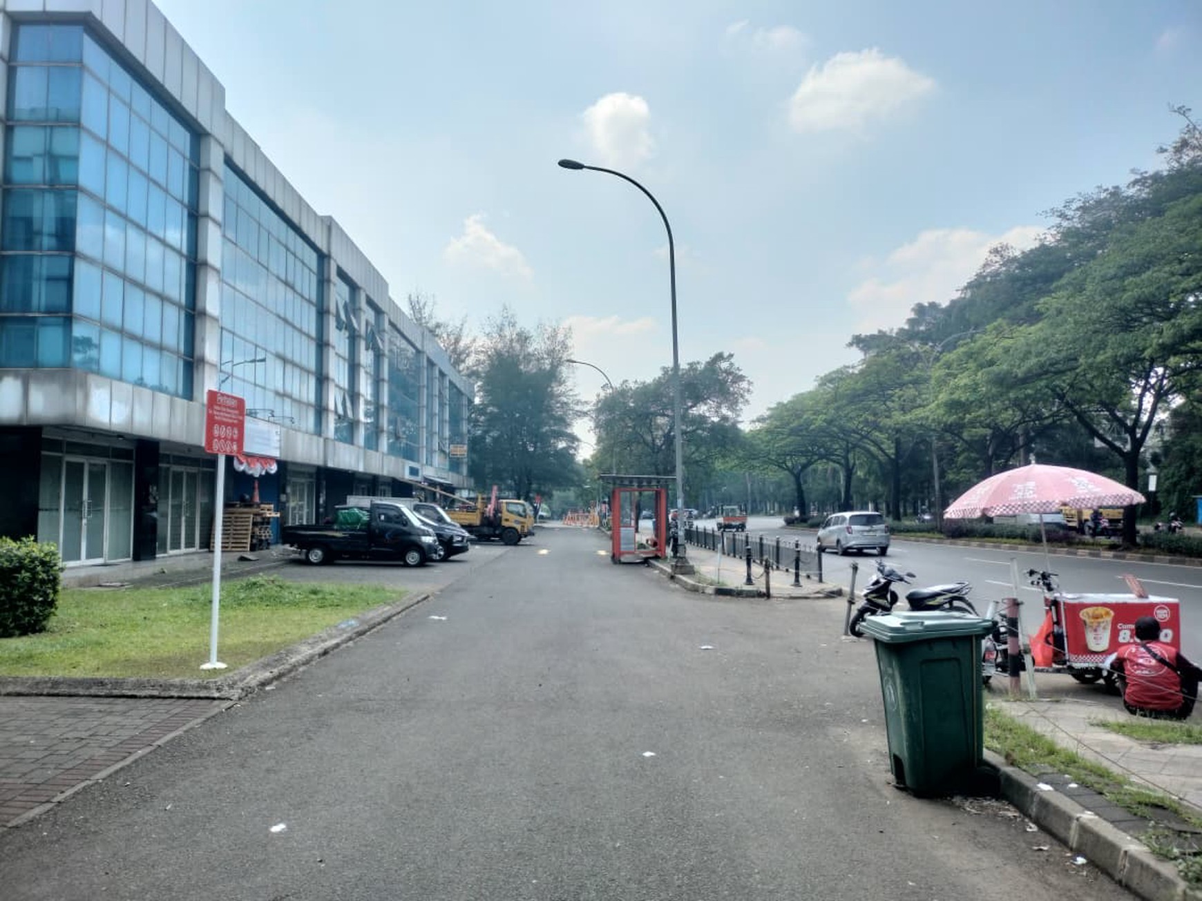 Ruko Boulevard Taman Tekno BSD, Hadap Jalan Raya, traffic tinggi