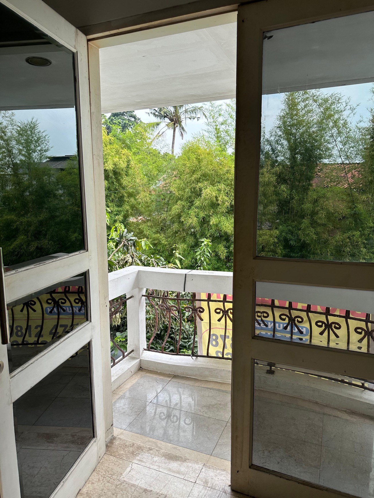 Rumah disewakan di Pondok Indah - Nyaman dan Aman