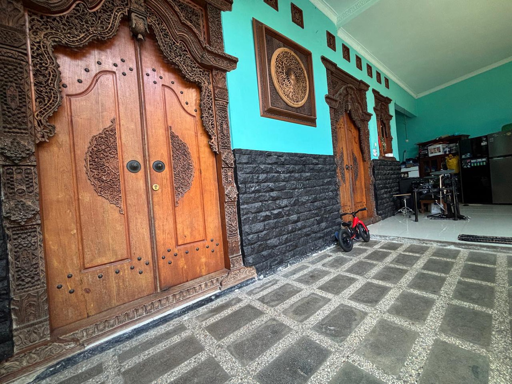 Dijual rumah di Jln Lurah Disah Ciputat dekat UIN