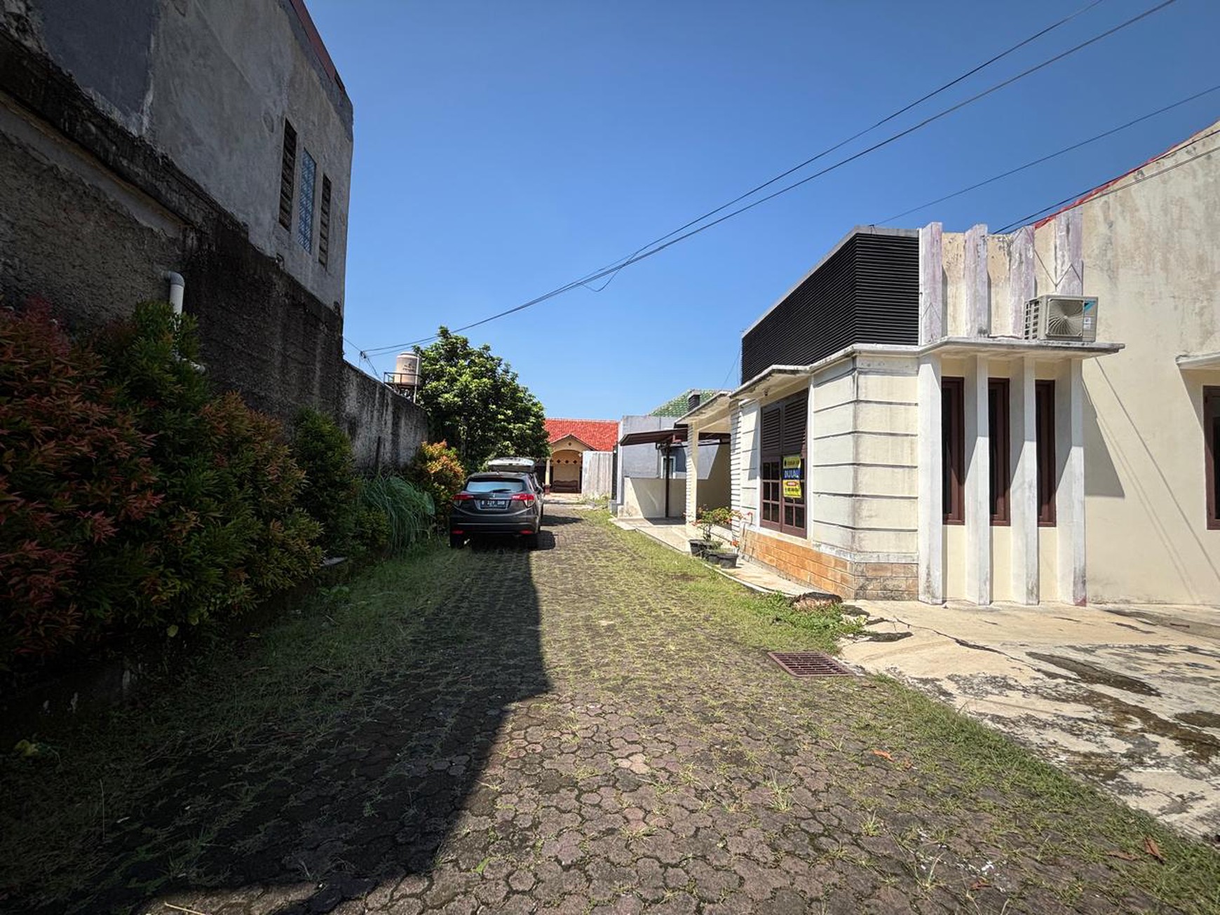 Dijual rumah di Jln Lurah Disah Ciputat dekat UIN
